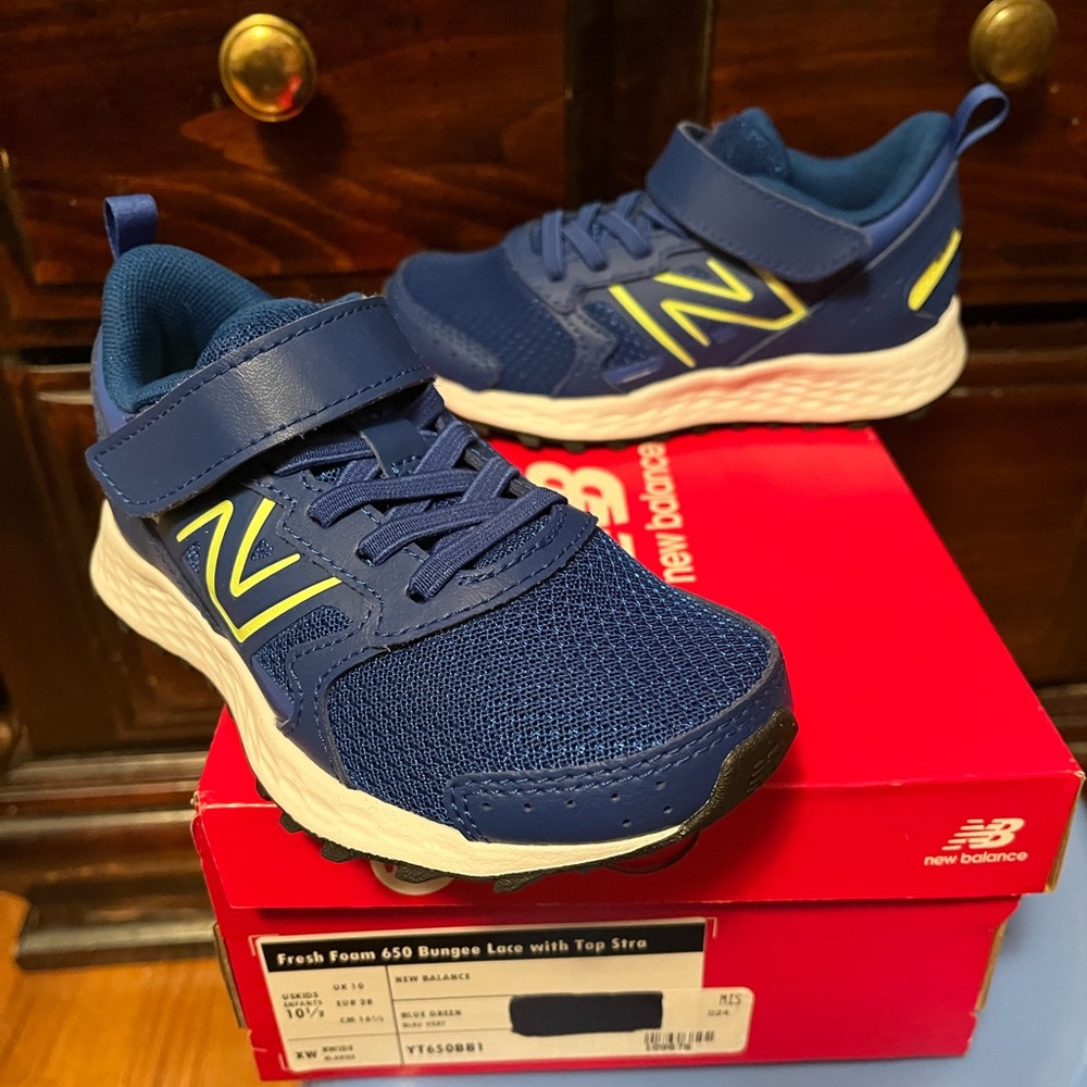 BNIB New Balance XW Kids' Blue and Yellow Sneakers